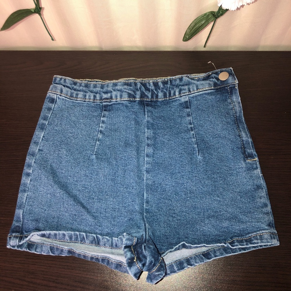 Forever21 High Rise Denim Shorts - Picture 3 of 7